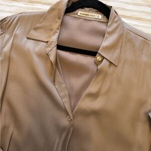 Abercrombie & Fitch Women's Beige Button Down Shirt